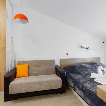 Pomerio West Apartament *